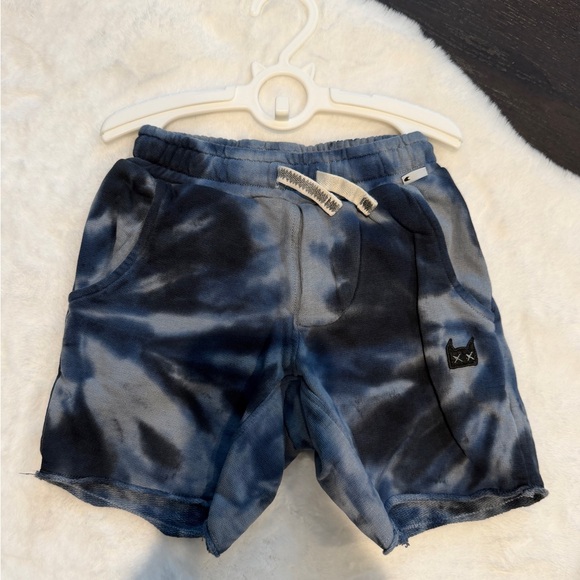 MUNSTER Hoodies & Sweats - $25 tops, $15 bottoms. Buy 3 pieces get 1 FREE‼️ - Picture 7 of 13